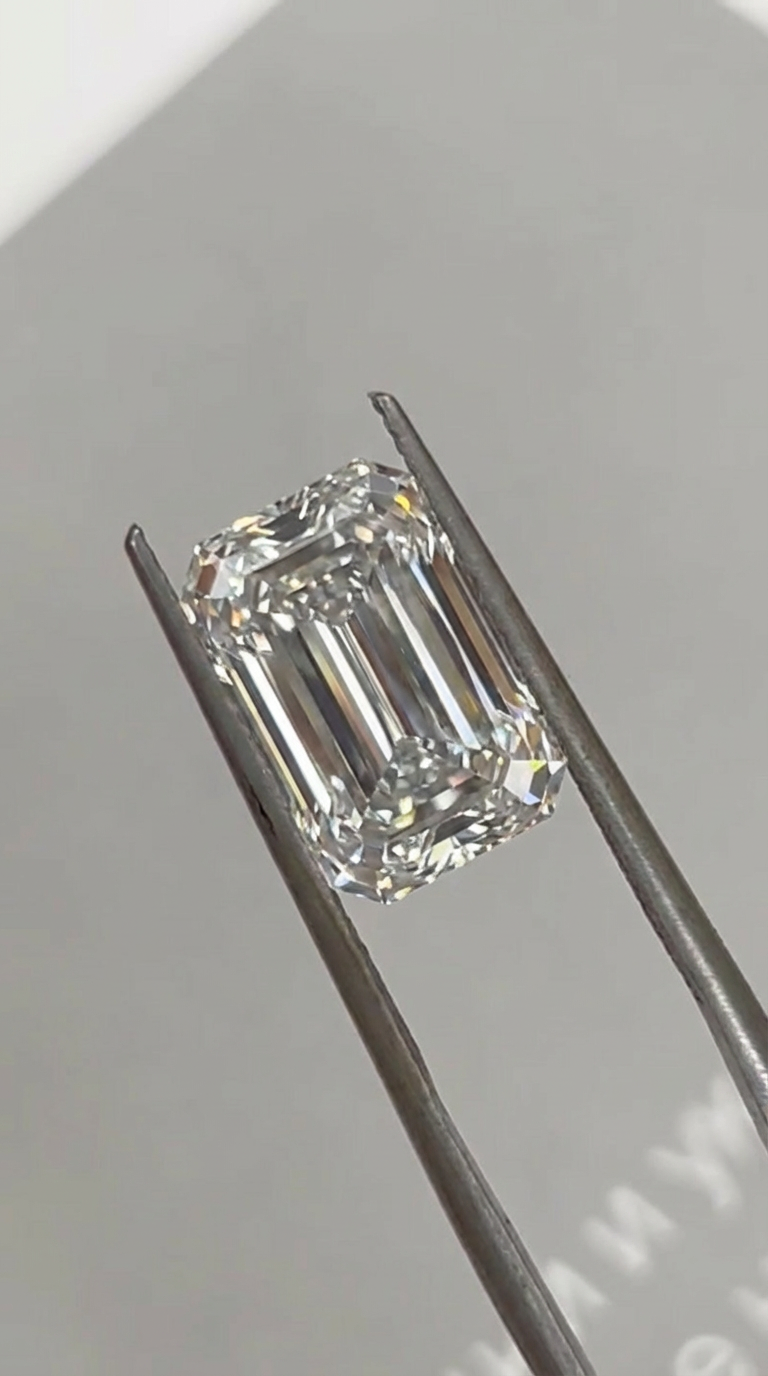 4.01ct Emerald Cut Lab Diamond