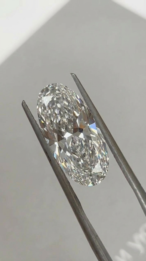 3.89 ct Moval Cut Lab Diamond