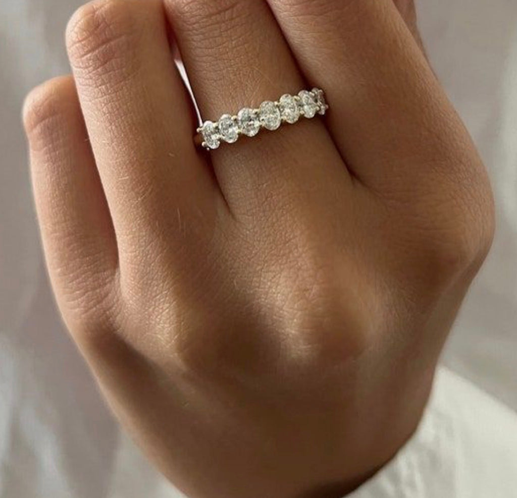 9 Stone Oval Band