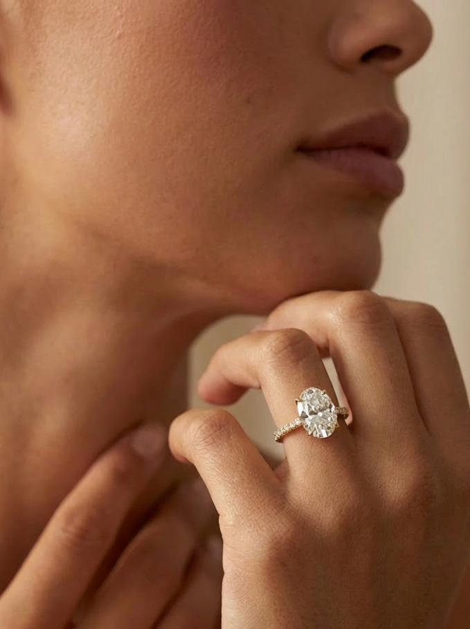 OVAL PAVÉ SOLITAIRE