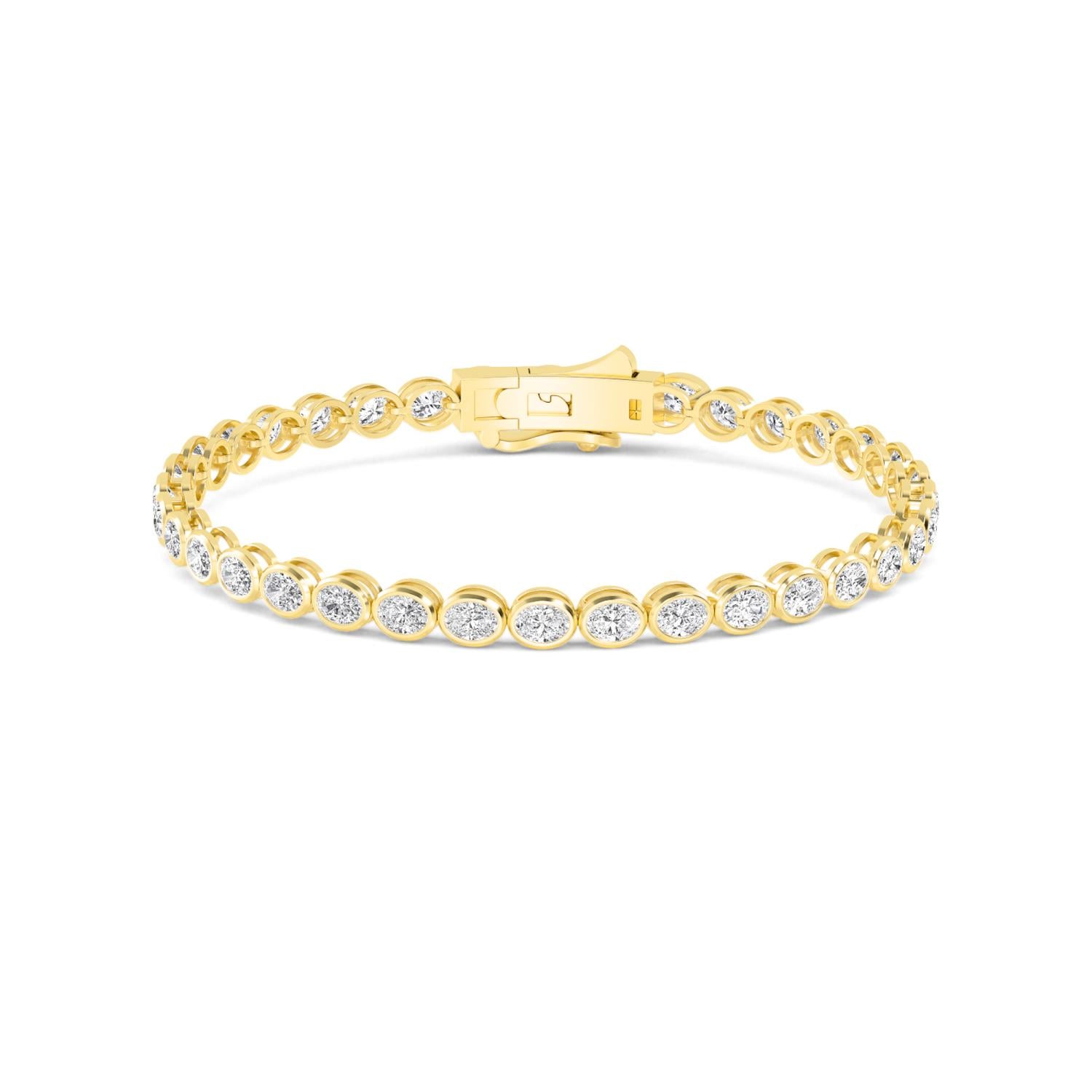 Roma Oval Diamond Bracelet in 9K Yellow Gold - product image 1