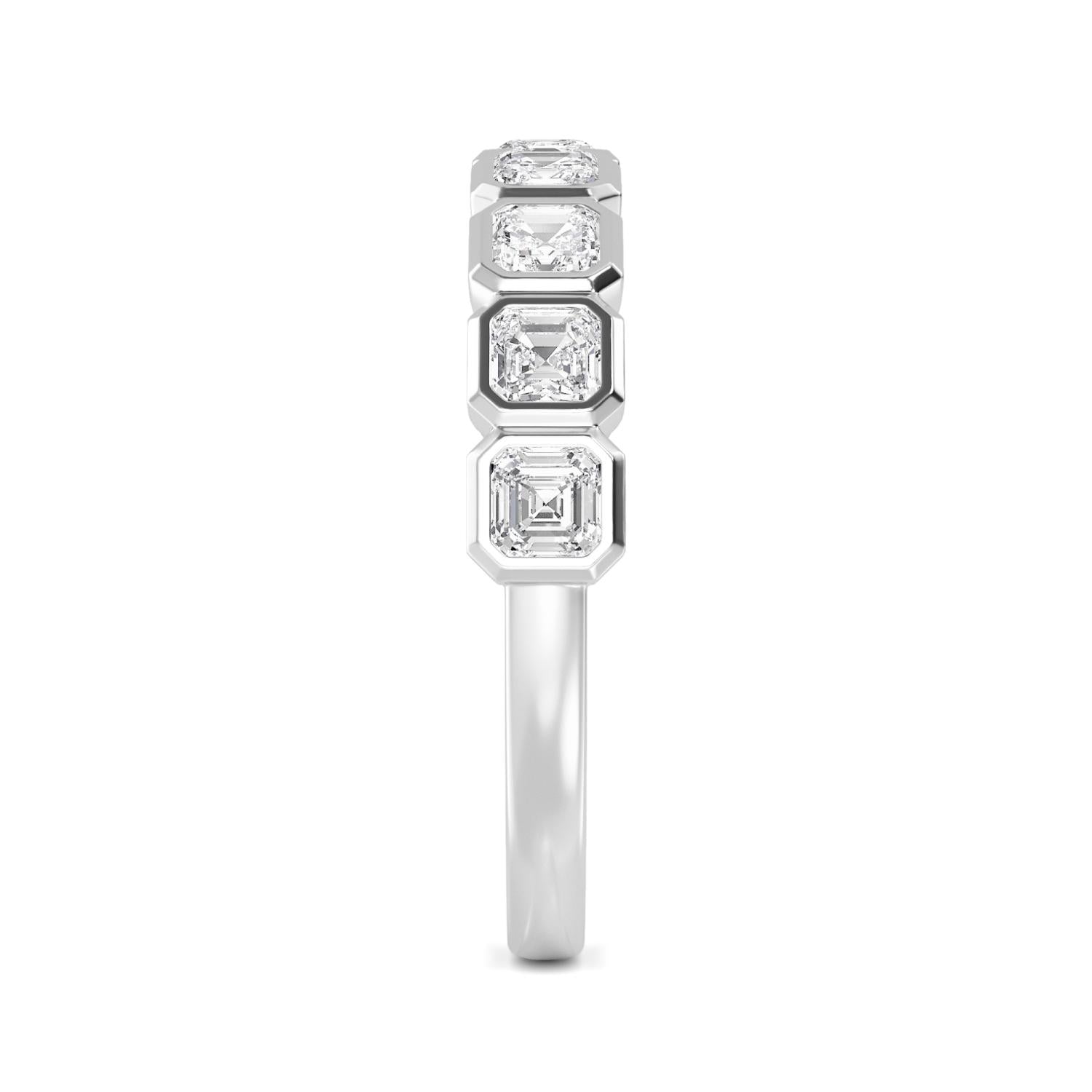 Gilda Asscher Ring - white gold - side/angle view
