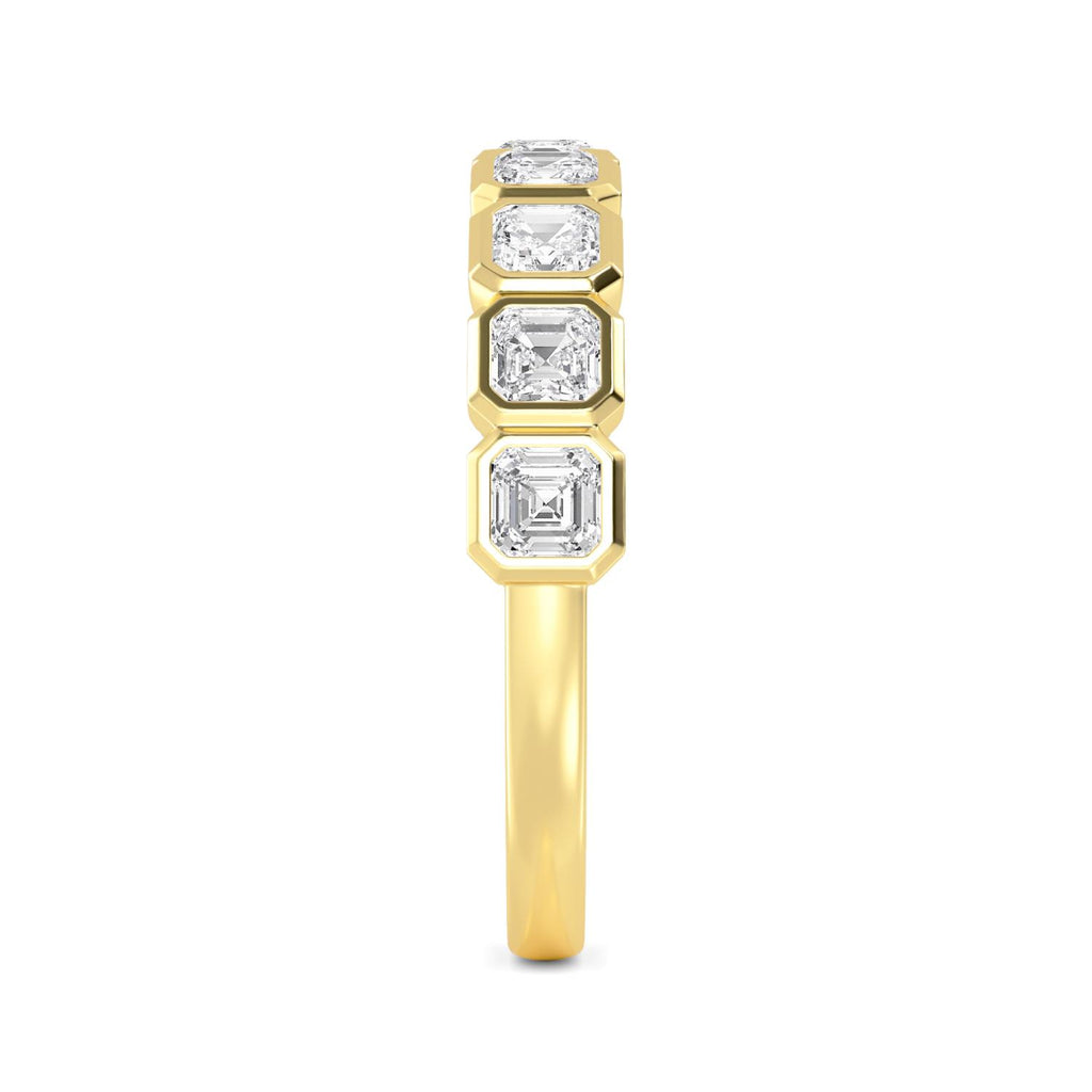 Gilda Asscher Ring - yellow gold - side/angle view