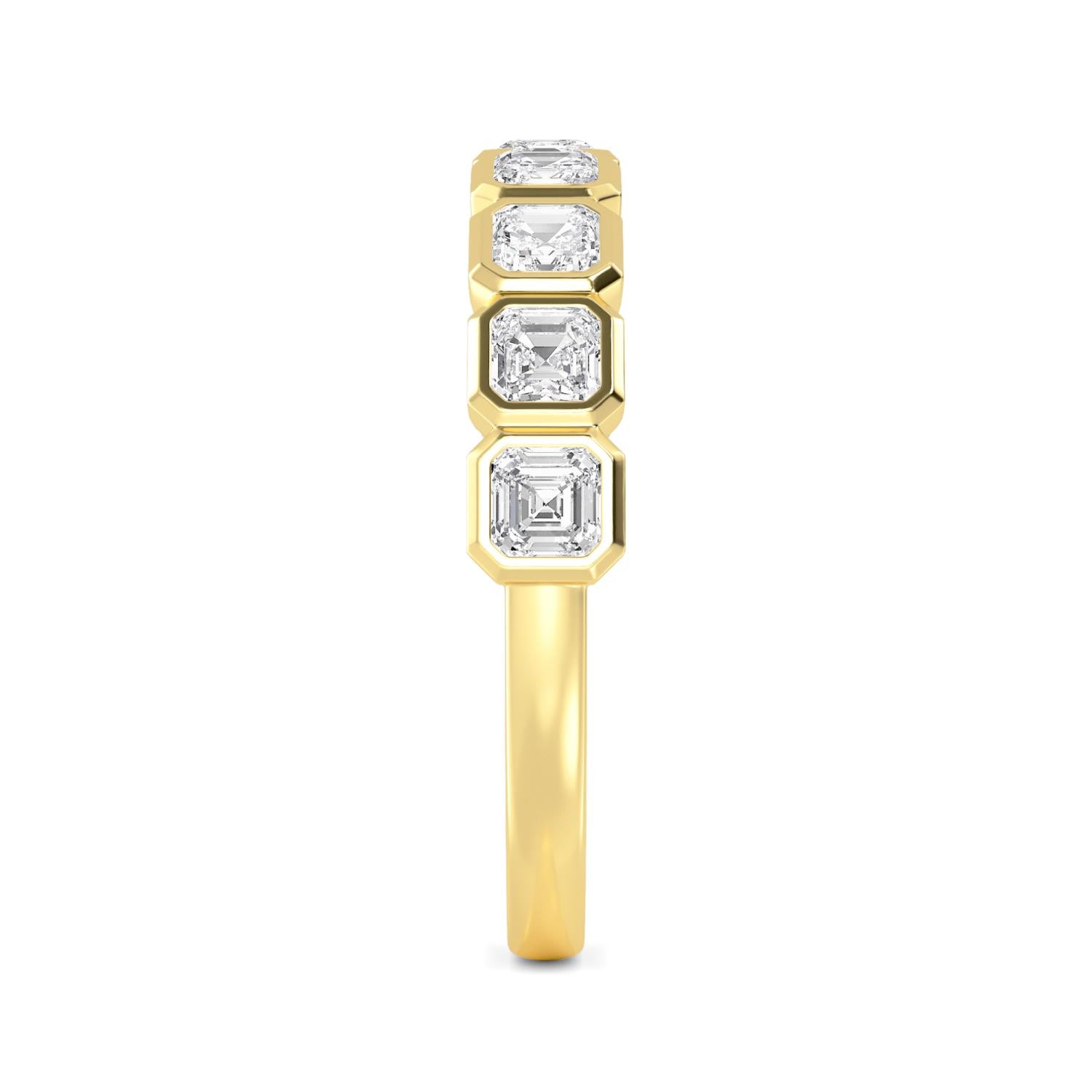 Gilda Asscher Ring - yellow gold - side/angle view