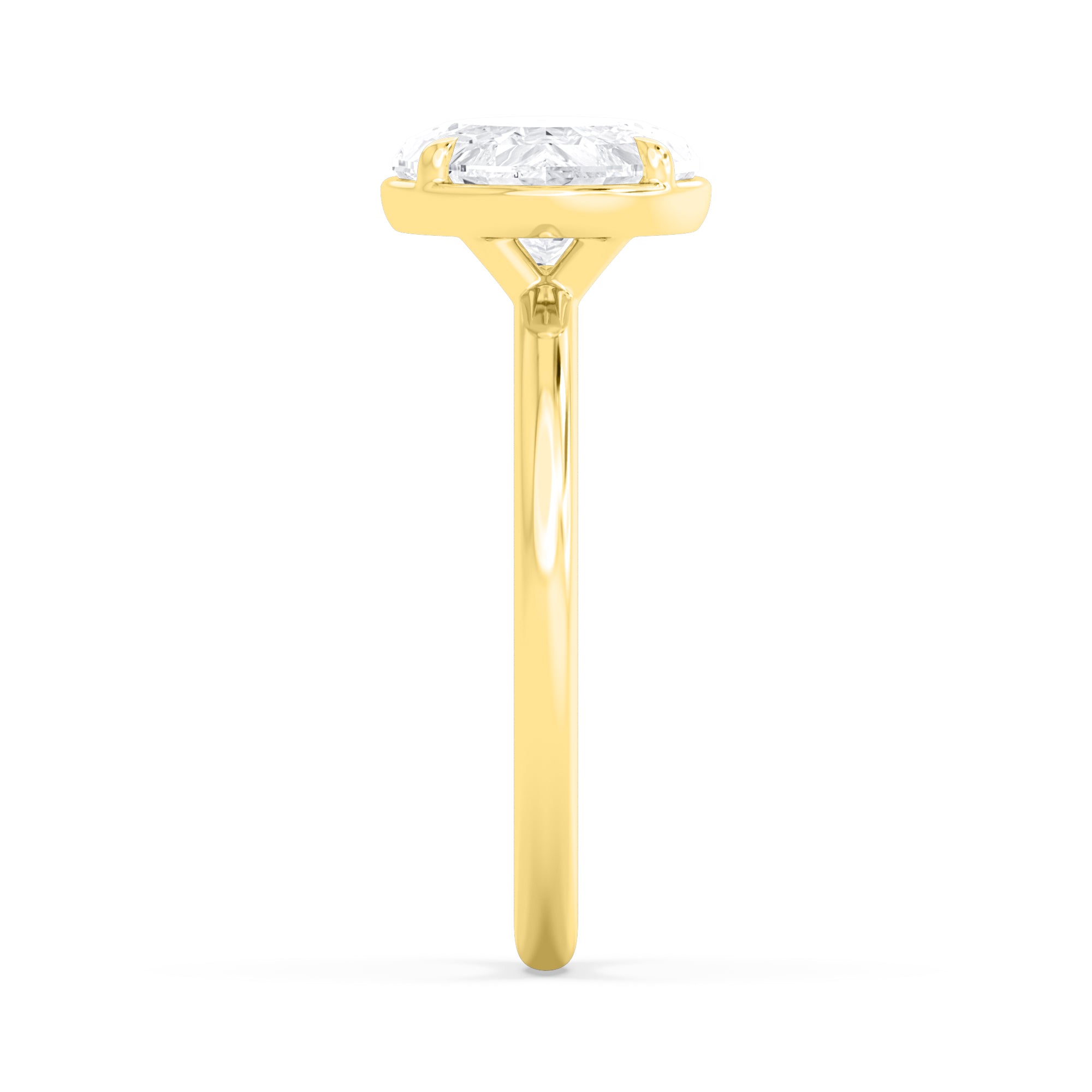 Palais Oval Ring - yellow gold - side/angle view