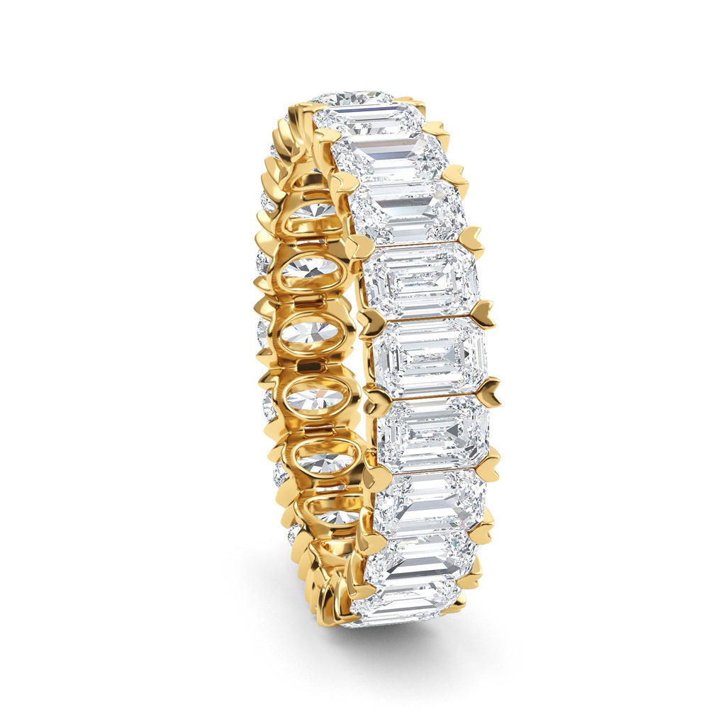 Veneto Ring - yellow gold - side/angle view