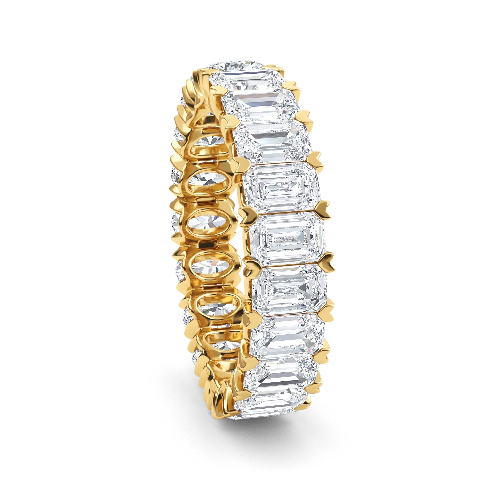 Veneto Ring - yellow gold - side/angle view